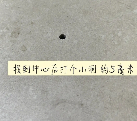 东西湖瓷砖空鼓维修公司专业解答在瓷砖铺贴过程中，如果砂料搅拌不均匀，将会带来以下问题